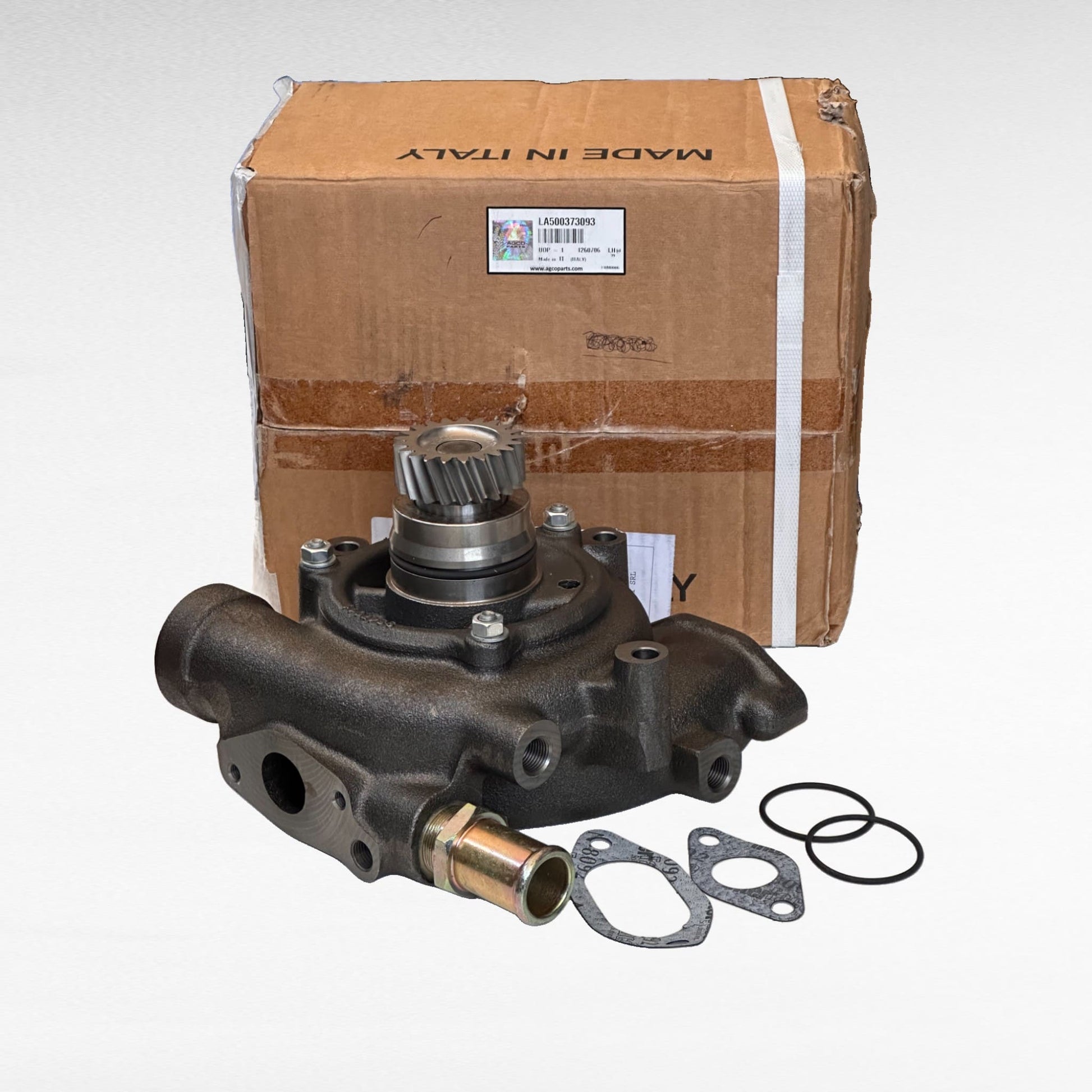 500373093 POMPA ACQUA PER MEZZI AGCO LAVERDA