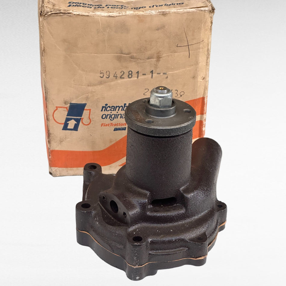 594281 POMPA ACQUA PER TRATTORI FIAT E FORD