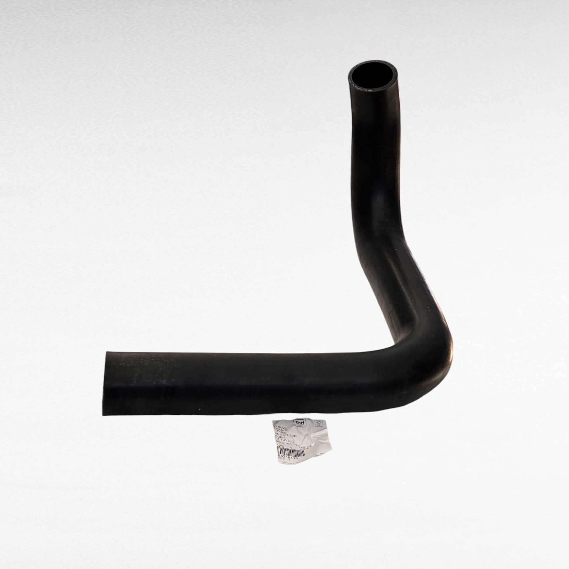 84216110 TUBO DEL LIQUIDO DI RAFFREDDAMENTO TRATTORI NEW HOLLAND