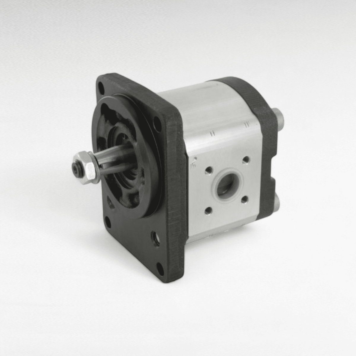 Pompa idraulica per mietitrebbie New Holland CH7.70, CX5, CS e CSX
